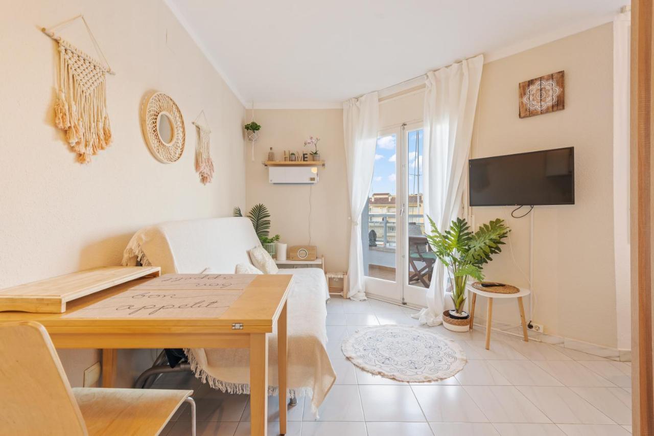 Welcs Apartamento 055 Emp Con Terraza Y Vistas Al Canal เอมปูเรียบราบา ภายนอก รูปภาพ
