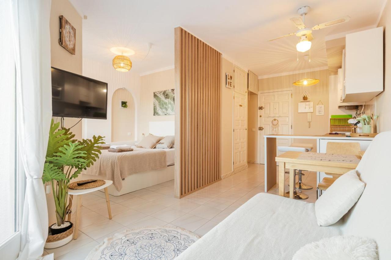 Welcs Apartamento 055 Emp Con Terraza Y Vistas Al Canal เอมปูเรียบราบา ภายนอก รูปภาพ