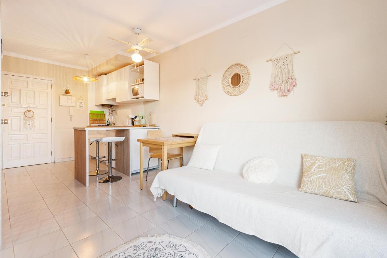 Welcs Apartamento 055 Emp Con Terraza Y Vistas Al Canal เอมปูเรียบราบา ภายนอก รูปภาพ