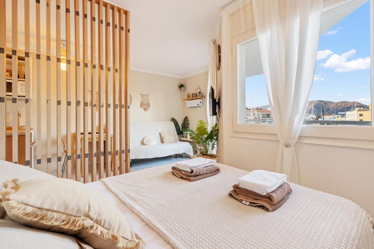 Welcs Apartamento 055 Emp Con Terraza Y Vistas Al Canal เอมปูเรียบราบา ภายนอก รูปภาพ